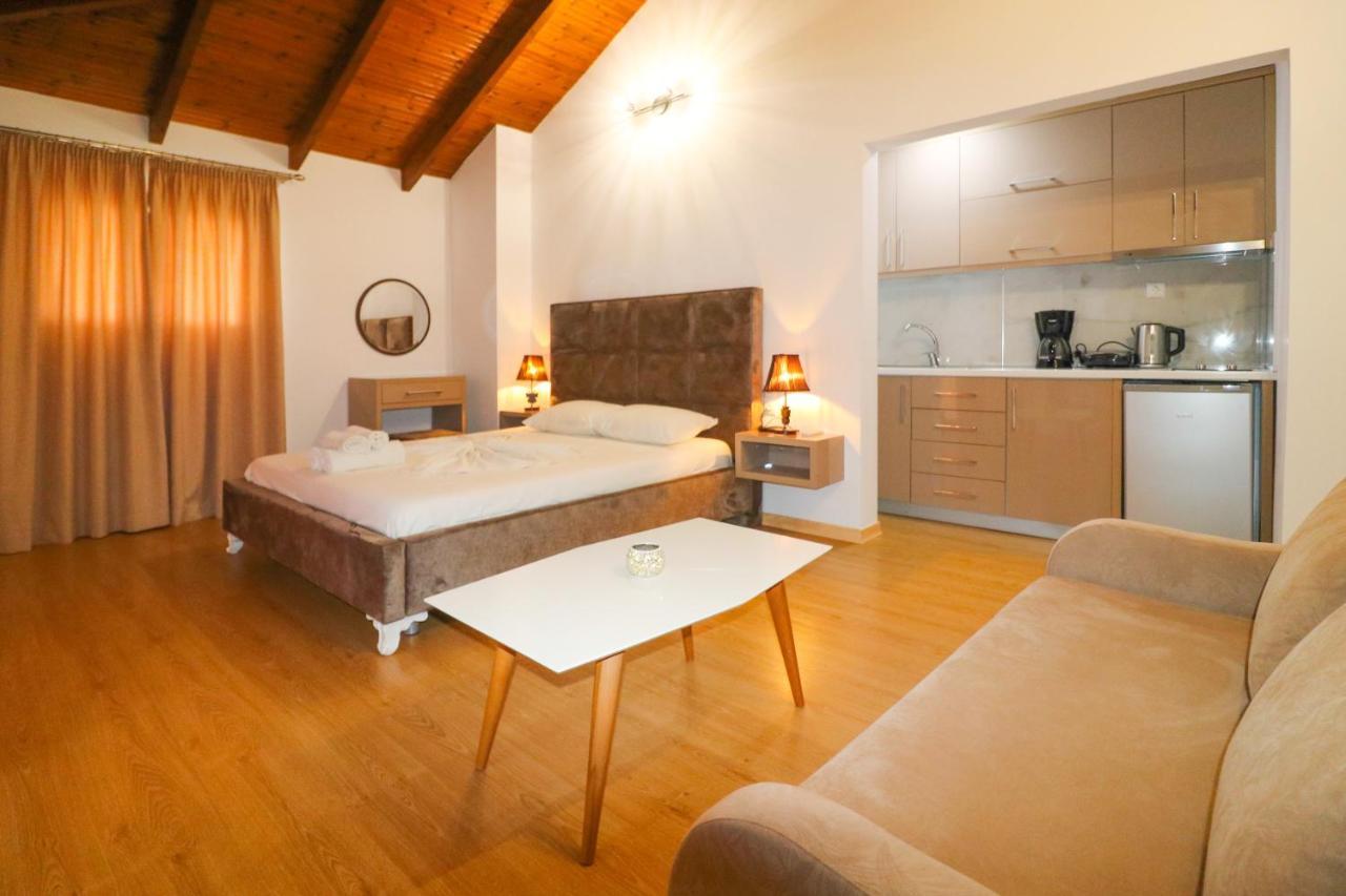 Lido Apartments Химара Экстерьер фото