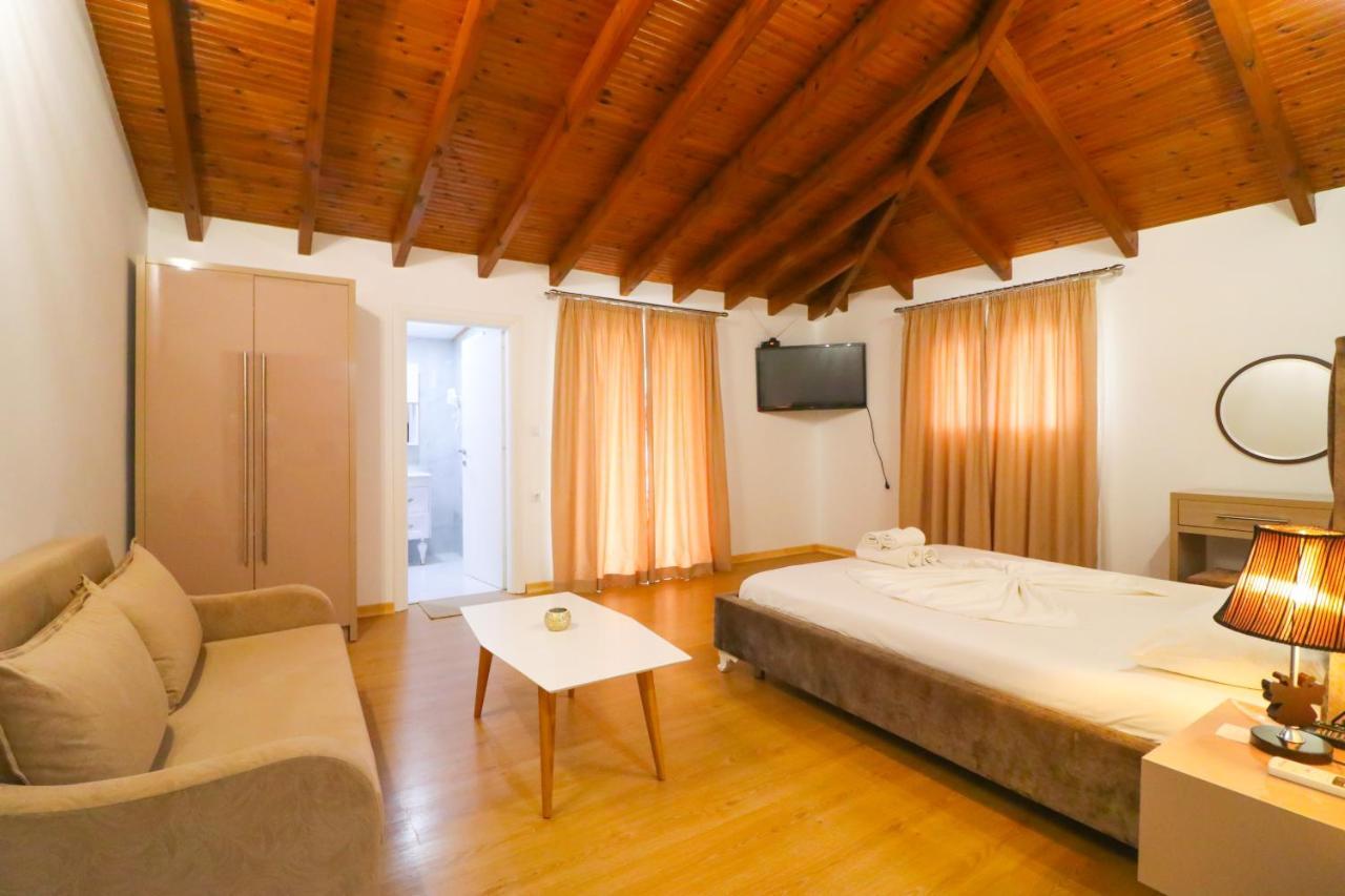Lido Apartments Химара Экстерьер фото